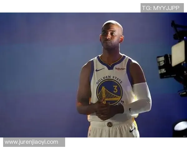 克里斯保罗:从控球大师到篮球传奇的辉煌之路 克里斯保罗:从控球大师到篮球传奇的辉煌之路