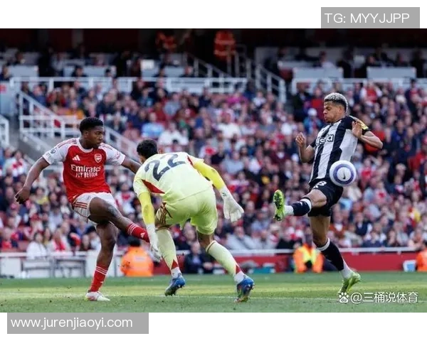 南安普顿主场迎战西布罗英超对决引发球迷热议与期待 南安普顿主场迎战西布罗英超对决引发球迷热议与期待