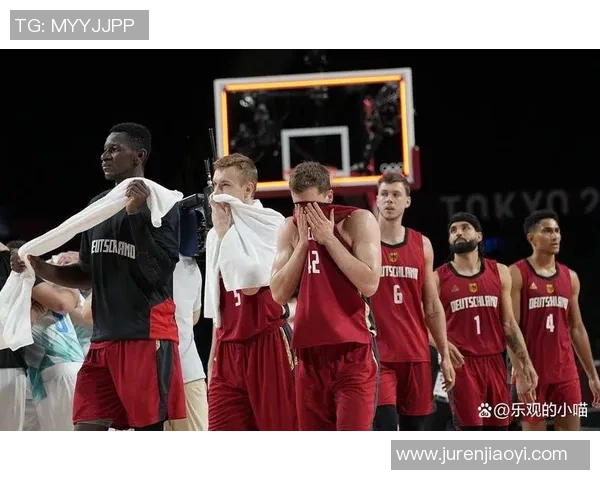 快船与爵士的抢七大战谁能笑到最后精彩对决引发球迷热议 快船与爵士的抢七大战谁能笑到最后精彩对决引发球迷热议