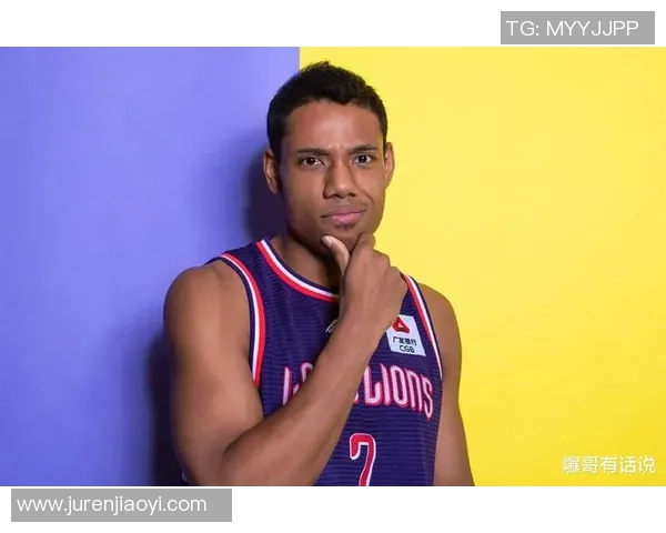 祝铭震的成长之路：从青涩少年到耀眼明星的奋斗故事